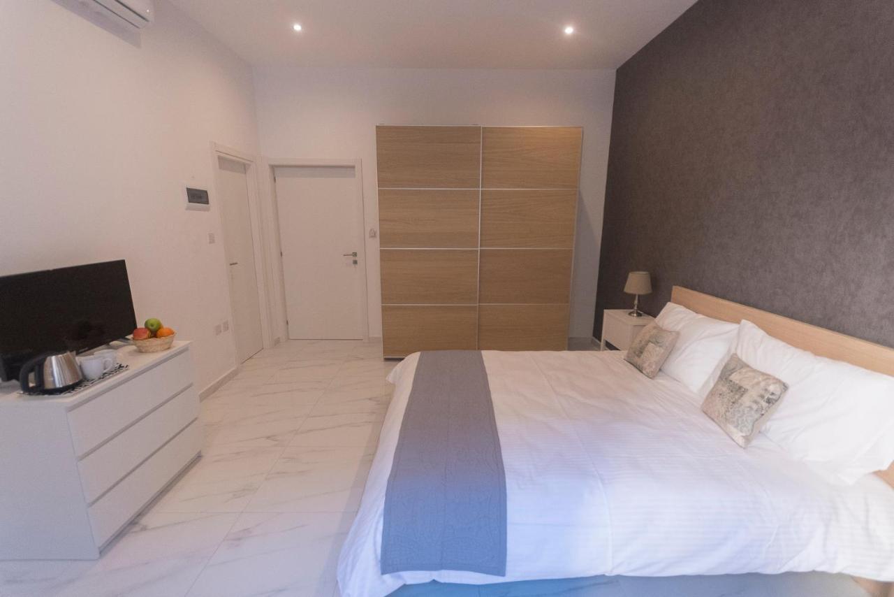 4 Bedroom Apartment Near Sliema Seafront Exterior foto