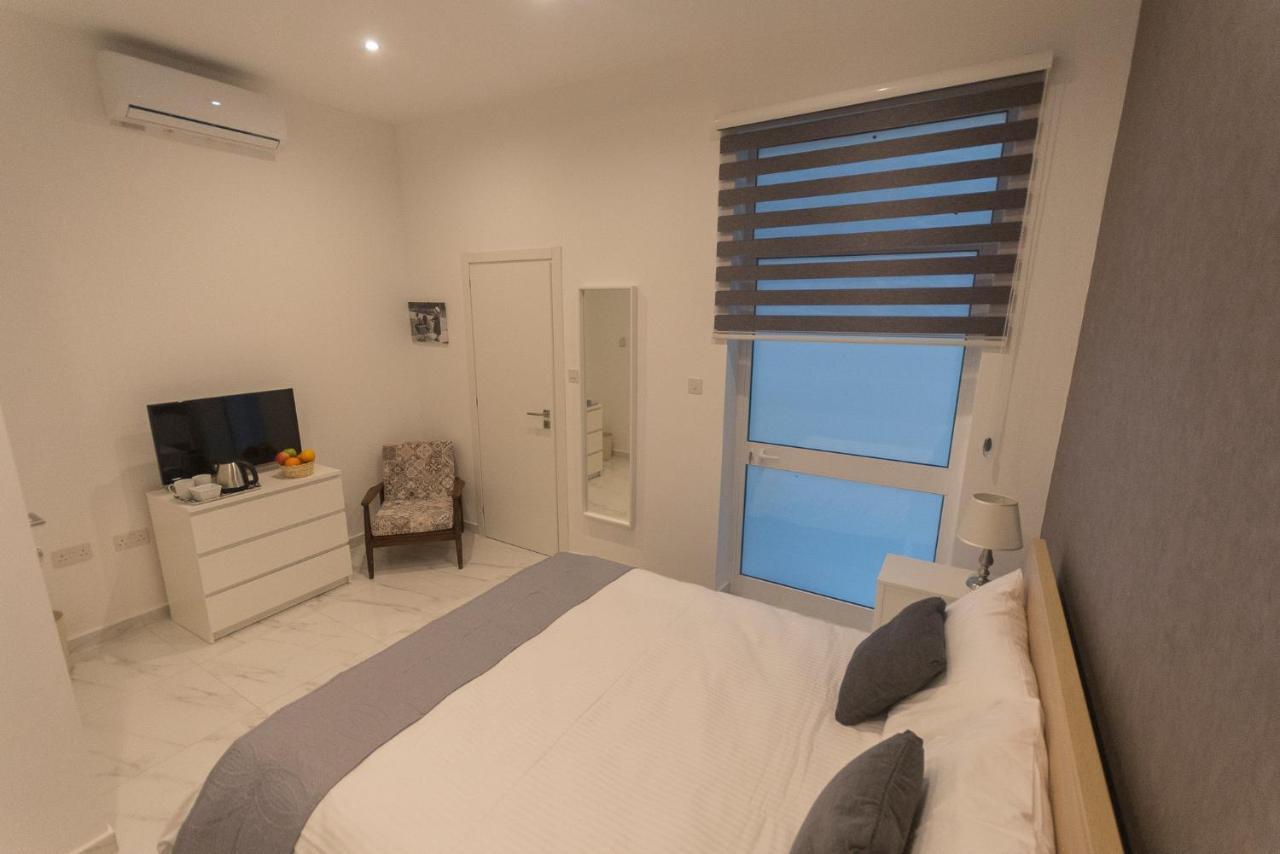 4 Bedroom Apartment Near Sliema Seafront Exterior foto