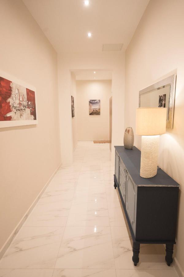 4 Bedroom Apartment Near Sliema Seafront Exterior foto